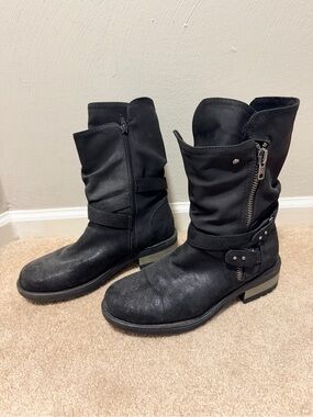 Black Women's Low-Calf Zipper Strap Boots